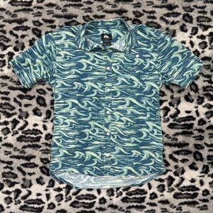 Quiksilver Men's Aqua Pattern Casual Shirt